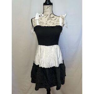 NWT Q+A LOS ANGELES Womens Short Dress Black Sleeveless Tie Straps Juniors L